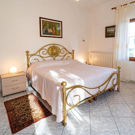 Appartement Bilocale Lo Scoglio - Goelba à Portoferraio Extérieur photo