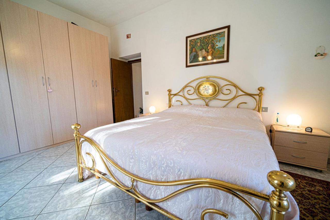 Appartement Bilocale Lo Scoglio - Goelba à Portoferraio Extérieur photo